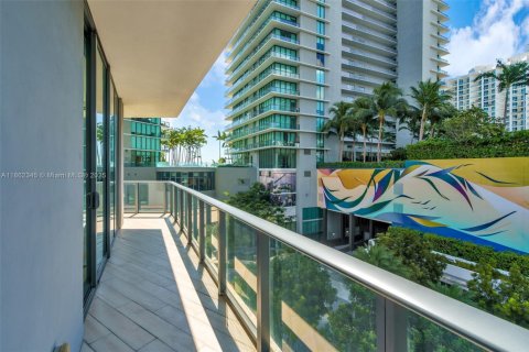 Condo in Miami, Florida, 3 bedrooms  № 1891809 - photo 24