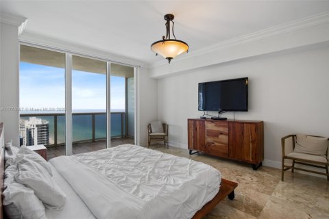 Copropriété à louer à Hallandale Beach, Floride: 2 chambres, 124.21 m2 № 1611157 - photo 7