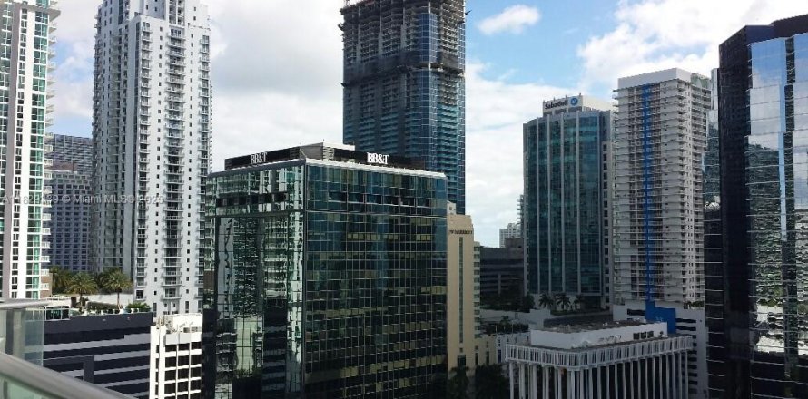 Condo in Miami, Florida, 2 bedrooms № 1804238