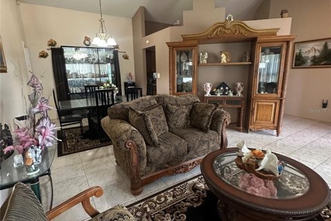 Купить виллу или дом в Киссимми, Флорида 8 комнат, 155.98м2, № 1853807 - фото 4