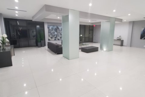 Condo in Aventura, Florida, 1 bedroom  № 2009207 - photo 16