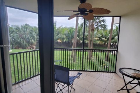 Condo in Aventura, Florida, 1 bedroom  № 2009207 - photo 15