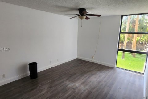 Condo in Aventura, Florida, 1 bedroom  № 2009207 - photo 24