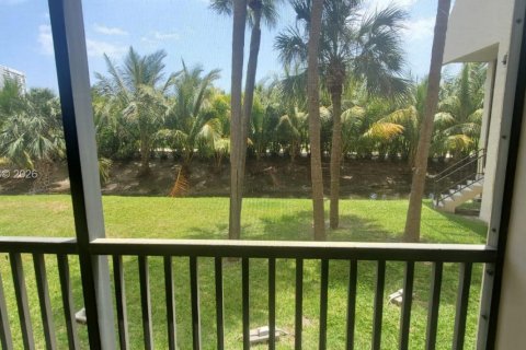 Condo in Aventura, Florida, 1 bedroom  № 2009207 - photo 23