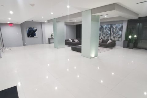 Condo in Aventura, Florida, 1 bedroom  № 2009207 - photo 14