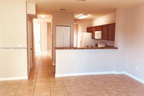 Купить таунхаус в Хомстед, Флорида 3 спальни, 123.1м2, № 2001037 - фото 8