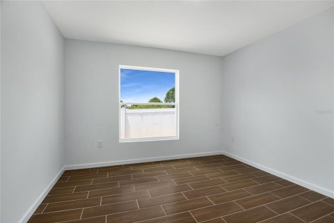 Casa en venta en Kissimmee, Florida, 4 dormitorios, 162.21 m2 № 1911630 - foto 11