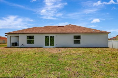 Casa en venta en Kissimmee, Florida, 4 dormitorios, 162.21 m2 № 1911630 - foto 20