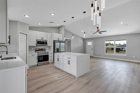 House in Summerfield, Florida 3 bedrooms, 133.69 sq.m. № 2094476 - photo 11