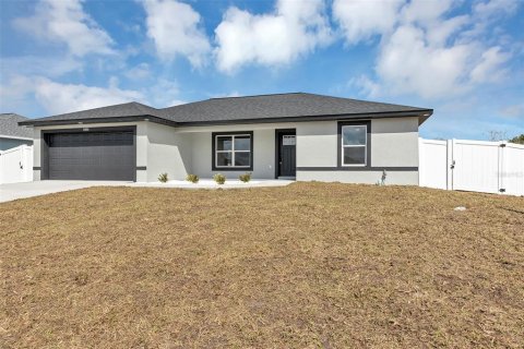 House in Summerfield, Florida 3 bedrooms, 133.69 sq.m. № 2094476