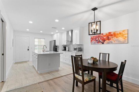 House in Clearwater, Florida 2 bedrooms, 75.72 sq.m. № 1918474 - photo 8