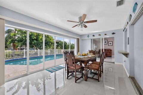 Villa ou maison à vendre à Port Charlotte, Floride: 3 chambres, 181.53 m2 № 2408375 - photo 18