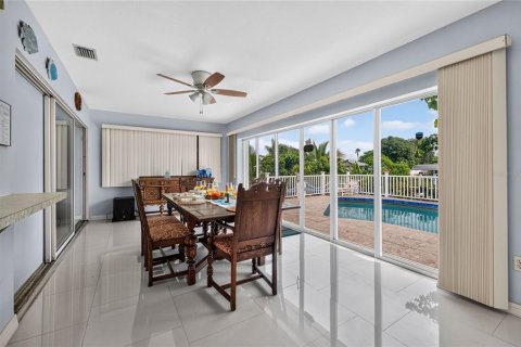 Villa ou maison à vendre à Port Charlotte, Floride: 3 chambres, 181.53 m2 № 2408375 - photo 17