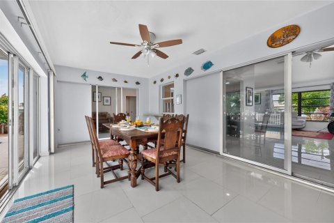 Villa ou maison à vendre à Port Charlotte, Floride: 3 chambres, 181.53 m2 № 2408375 - photo 19