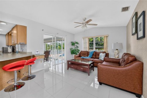 Villa ou maison à vendre à Port Charlotte, Floride: 3 chambres, 181.53 m2 № 2408375 - photo 15