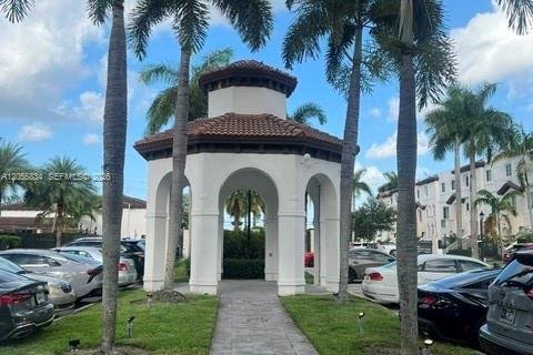 Adosado en alquiler en Miramar, Florida, 3 dormitorios, 132.48 m2 № 2181641 - foto 2