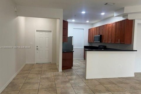 Adosado en alquiler en Miramar, Florida, 3 dormitorios, 132.48 m2 № 2181641 - foto 6
