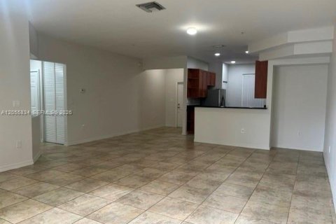 Adosado en alquiler en Miramar, Florida, 3 dormitorios, 132.48 m2 № 2181641 - foto 3