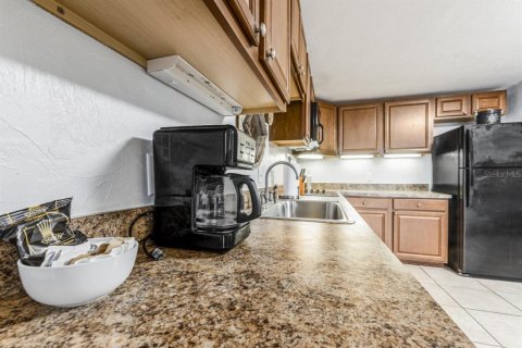 Condo in Cedar Key, Florida, 3 rooms  № 1919011 - photo 4