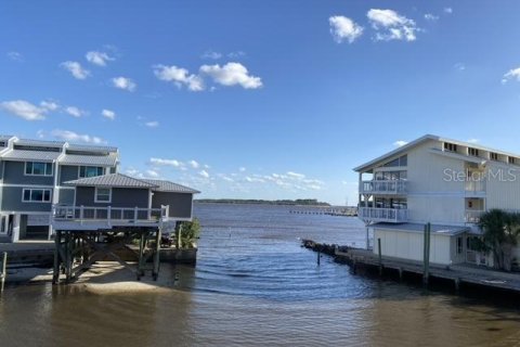 Condo in Cedar Key, Florida, 3 rooms  № 1919011 - photo 16