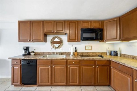 Condo in Cedar Key, Florida, 3 rooms  № 1919011 - photo 5