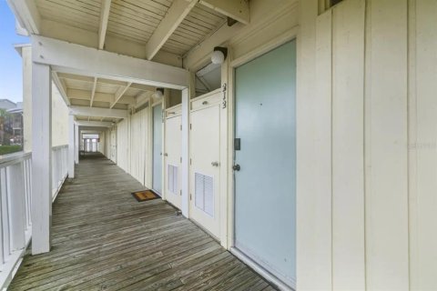 Condo in Cedar Key, Florida, 3 rooms  № 1919011 - photo 2