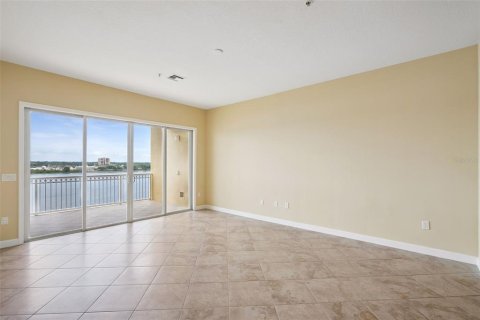 Condo in Orlando, Florida, 2 bedrooms № 2119682 - photo 19