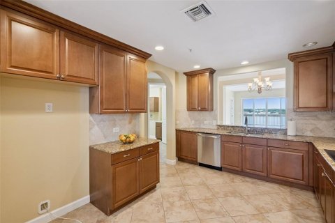 Condo in Orlando, Florida, 2 bedrooms № 2119682 - photo 6