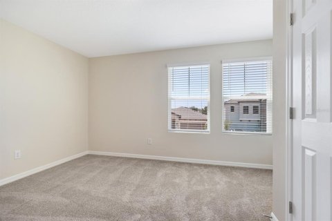 House in Fish Hawk, Florida 5 bedrooms, 231.42 sq.m. № 2379547 - photo 25
