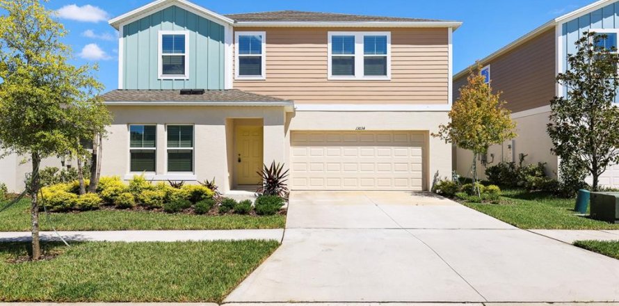 House in Fish Hawk, Florida 5 bedrooms, 231.42 sq.m. № 2379547
