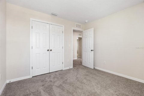 House in Fish Hawk, Florida 5 bedrooms, 231.42 sq.m. № 2379547 - photo 24