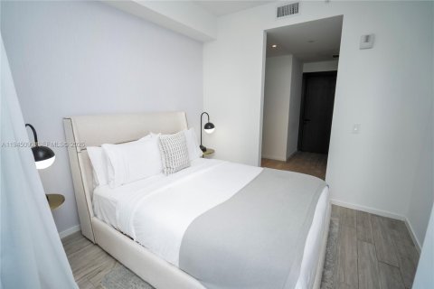 Condominio en venta en Miami, Florida, 3 dormitorios, 96.62 m2 № 2002698 - foto 15