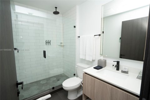 Condominio en venta en Miami, Florida, 3 dormitorios, 96.62 m2 № 2002698 - foto 18