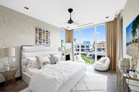 Casa en venta en Fort Lauderdale, Florida, 5 dormitorios, 458.47 m2 № 2087371 - foto 23