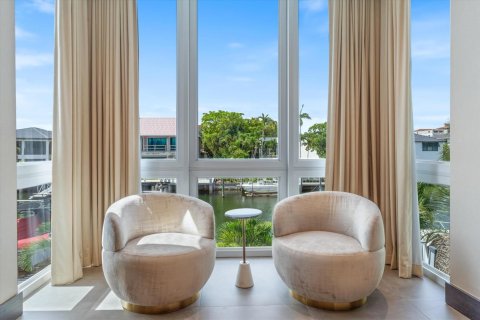 Casa en venta en Fort Lauderdale, Florida, 5 dormitorios, 458.47 m2 № 2087371 - foto 15