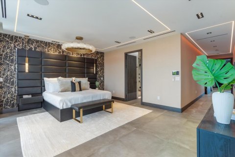 Casa en venta en Fort Lauderdale, Florida, 5 dormitorios, 458.47 m2 № 2087371 - foto 16