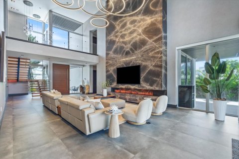 Casa en venta en Fort Lauderdale, Florida, 5 dormitorios, 458.47 m2 № 2087371 - foto 4