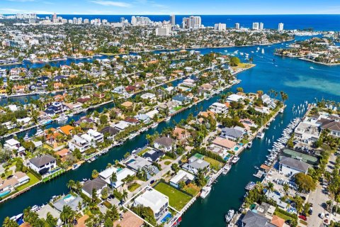 Casa en venta en Fort Lauderdale, Florida, 5 dormitorios, 458.47 m2 № 2087371 - foto 30