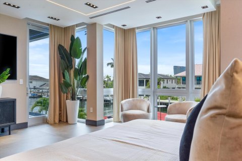 Casa en venta en Fort Lauderdale, Florida, 5 dormitorios, 458.47 m2 № 2087371 - foto 14