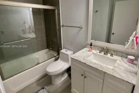 Снять в аренду таунхаус в Мирамар, Флорида 3 спальни, 147.53м2, № 1992661 - фото 11