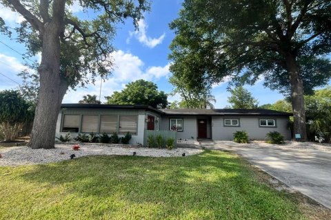 Villa ou maison à louer à Maitland, Floride: 3 chambres, 134.8 m2 № 1681489 - photo 1