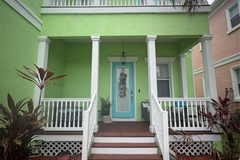 House in Apollo Beach, Florida 4 bedrooms, 247.12 sq.m. № 1843321 - photo 3