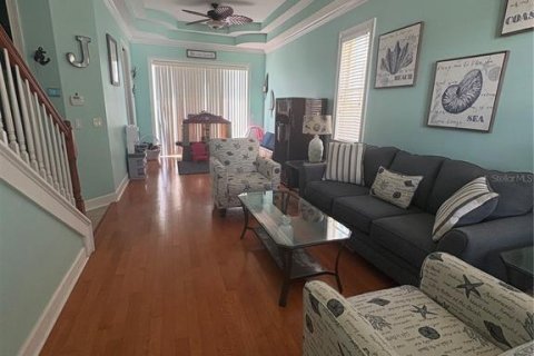 House in Apollo Beach, Florida 4 bedrooms, 247.12 sq.m. № 1843321 - photo 17