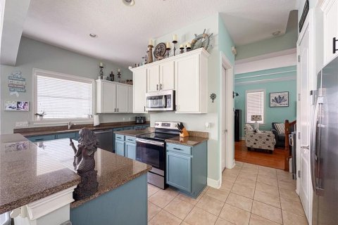 House in Apollo Beach, Florida 4 bedrooms, 247.12 sq.m. № 1843321 - photo 9
