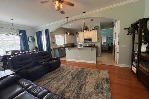 House in Apollo Beach, Florida 4 bedrooms, 247.12 sq.m. № 1843321 - photo 10