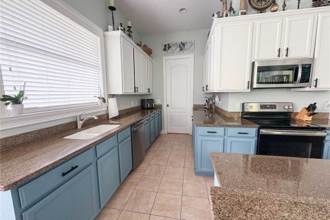 House in Apollo Beach, Florida 4 bedrooms, 247.12 sq.m. № 1843321 - photo 6