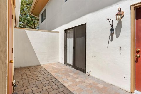 Condo in Lakeland, Florida, 3 bedrooms  № 2202941 - photo 3