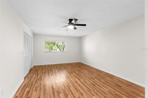 Condo in Lakeland, Florida, 3 bedrooms  № 2202941 - photo 24