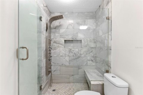 Condo in Lakeland, Florida, 3 bedrooms  № 2202941 - photo 16