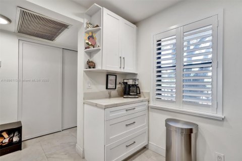 Condominio en venta en Plantation, Florida, 2 dormitorios, 87.33 m2 № 1953021 - foto 8